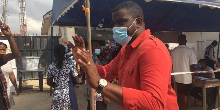 John Dumelo votes