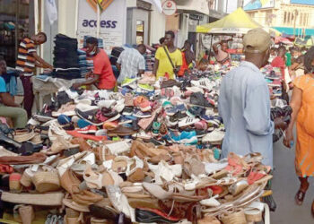 AMA hints of expansion of markets to rid pedestrian walkways of traders