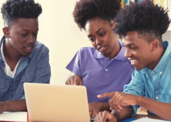 Resilient Ghana promotes Youth Empowerment at 6th mentorship session