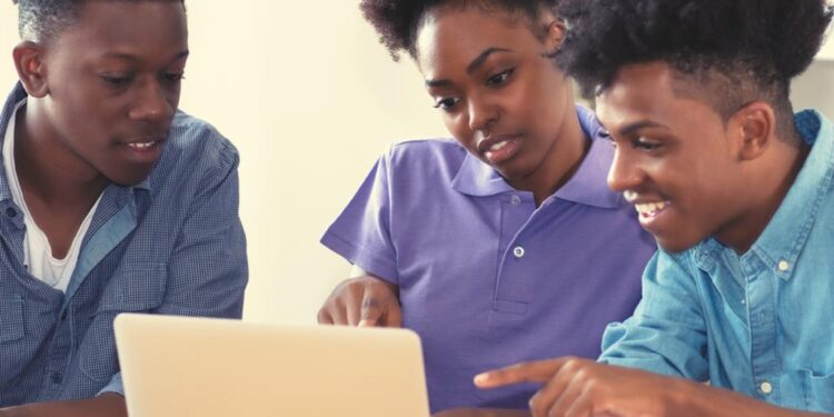 Resilient Ghana promotes Youth Empowerment at 6th mentorship session