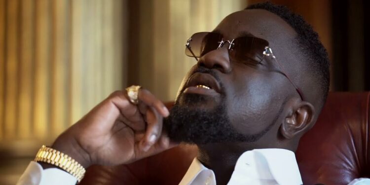 I admire Sarkodie’s style and wish to collaborate with him – Highlife legend