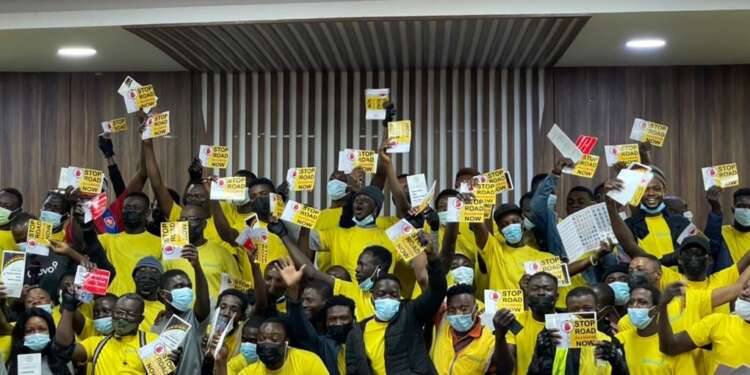 Glovo Courier Group pic