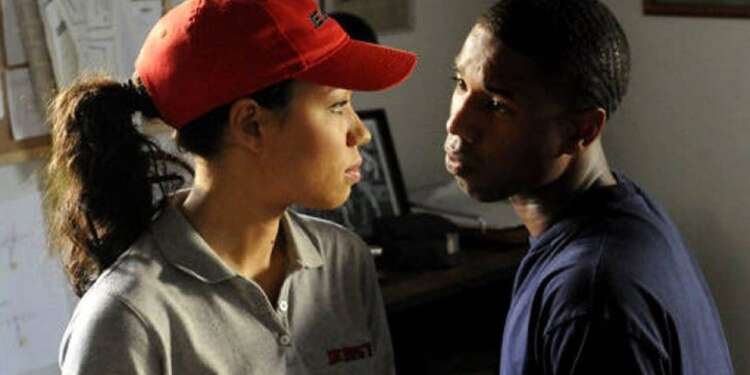 SEE A YOUNG MICHAEL B. JORDAN AND JURNEE SMOLLETT FALL IN LOVE ON THE STREAMING PLATFORM .