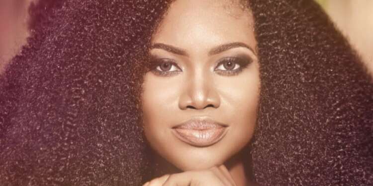 Chelsy Sey Launches the #BossUp100 project