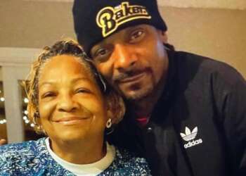 Snoop Dogg Mourns His Late Mother