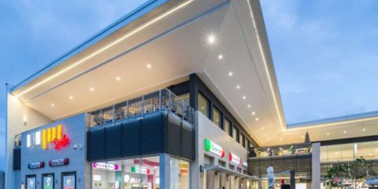 A Magical Christmas at the West Hills Mall: Santa’s Grotto, Music, Fun, Play and More Music