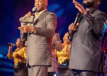 ‘Dream come through’ : MOGmusic shares stage with Grammy winning American gospel singer Donnie McClurkin