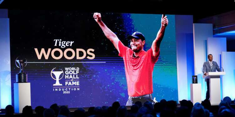 Tiger Woods breaks down during emotional Golf Hall of Fame induction speech