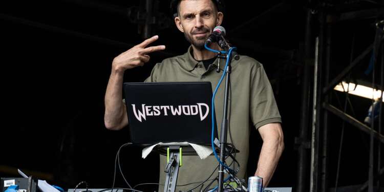 I just want to shine love on artistes; I can’t support financially – Tim Westwood
