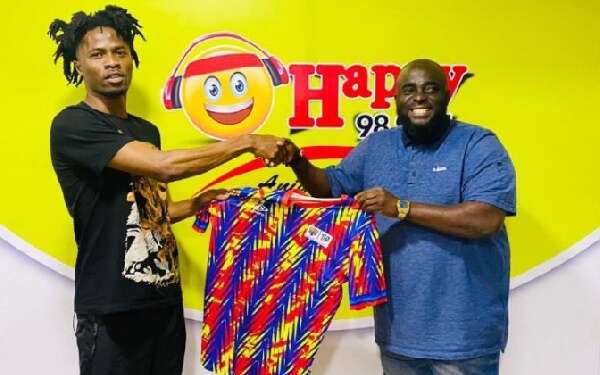 No song in Ghana can beat Hearts of Oak’s anthem- Kwesi Arthur