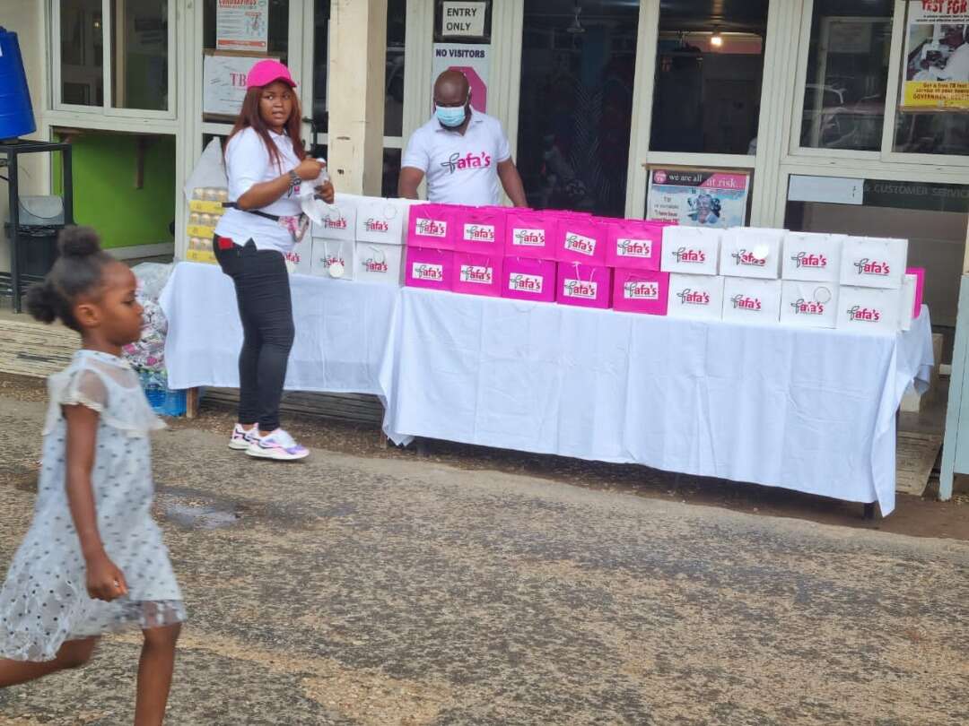 Fafa's Foundation International (FFI) donates to Korle-Bu Children’s Ward  