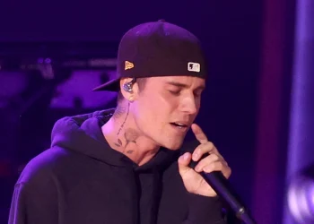 'Please pray for me,' Justin Bieber says after revealing he has facial paralysis.