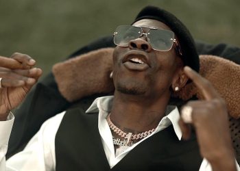 Shatta Wale soars again, grabs nomination at the BreakTudo Awards 2022 with ‘On God’ate for his album "GOG"