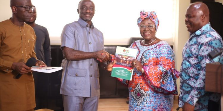 Presentation of Joint Committee Report on 2021 Audit Infractions to the Chief of Staff