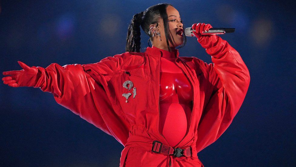 Super Bowl halftime show: Rihanna's comeback and pregnancy reveal