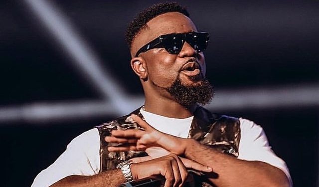Keep your core audience engaged and stay consistent - Sarkodie advices upcoming musicians