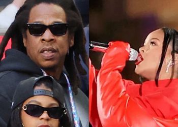 Super Bowl: Fans shock as Rihanna performs ‘Umbrella’ without Jay Z