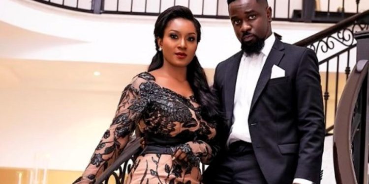 Tracy being the no.1 Sarknative my biggest flex – Sarkodie appreciative of spouse on Val’s Day