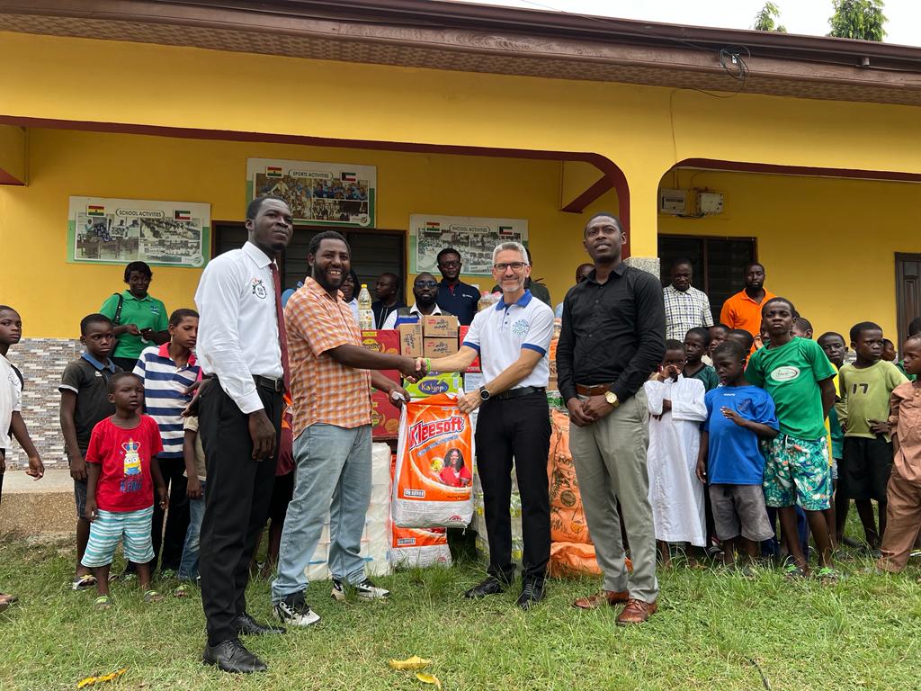 Happy FM/Lakeside Marina Park donates Ghc10,000 to the Mercy Social Center