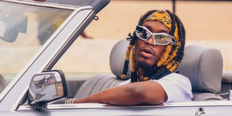 Ghanaian sensation E.L drops new jam, "Soba"