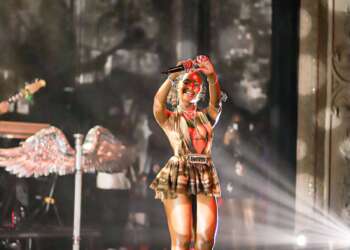 Ayra Starr calls out the Headies for presenting ‘Best Female Artiste’ back stage