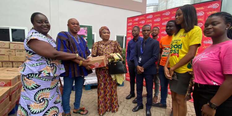 Wilmar Africa Limited donates relief items to Akosombo Dam spillage victims