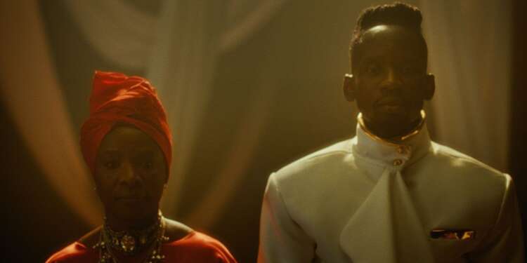 Mr Eazi shares “ÒRÒKÓRÒ” video ft. Angelique Kidjo