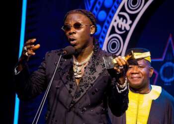 Stonebwoy wins 2024 TGMA Artist of the Year , demands 2019 award