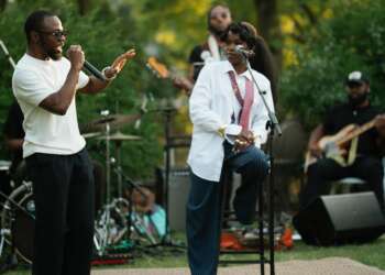 Queen Drie & KooKusi.