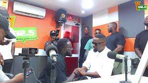 Entertainment pundit sows seed in Sarkodie's life