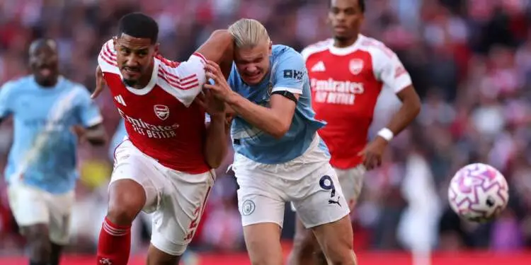 Premier League: Man City beat Arsenal to cut lead to three points