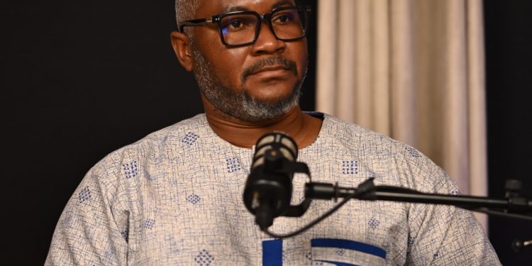 ”Thinking in a foreign language makes learning it faster” – Koffi Seddoh